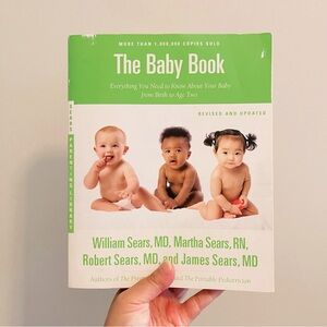 🌸 The Baby Book: Everything You Need to Know About Your Baby